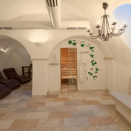 Hotel Klosterbraeuhaus 3*