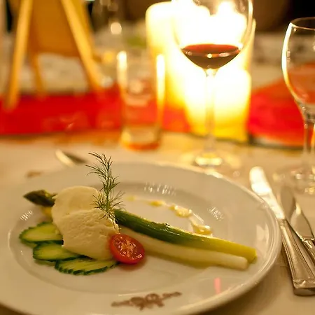Klosterbraeuhaus Hotel 3*